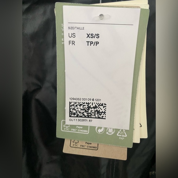 H&M Rain Coat - Picture 14 of 15